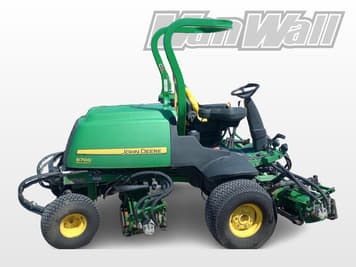 Main image John Deere 8700
