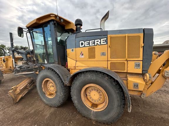Image of John Deere 872G equipment image 1