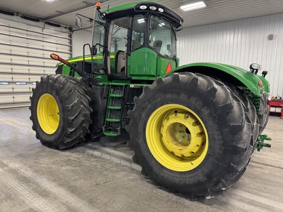 Image of John Deere 9410R equipment image 1