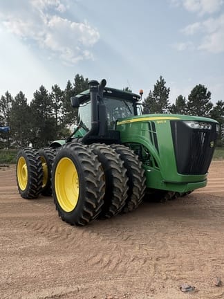 2014 John Deere 9410R Equipment Image0