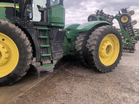 Image of John Deere 9410R equipment image 4
