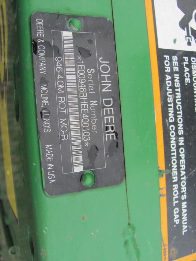 Image of John Deere 946 equipment image 1