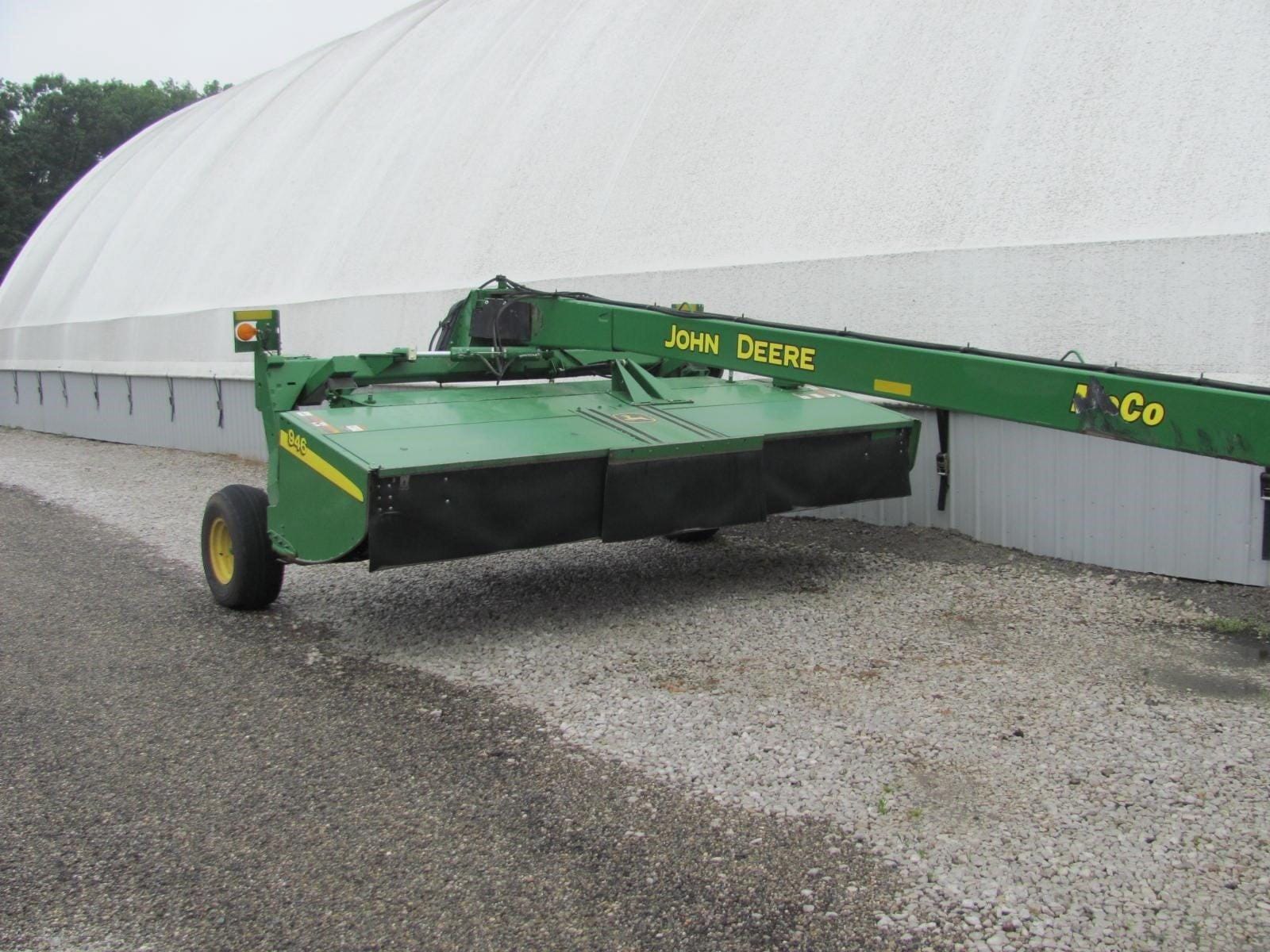 2014 John Deere 946 Equipment Image0