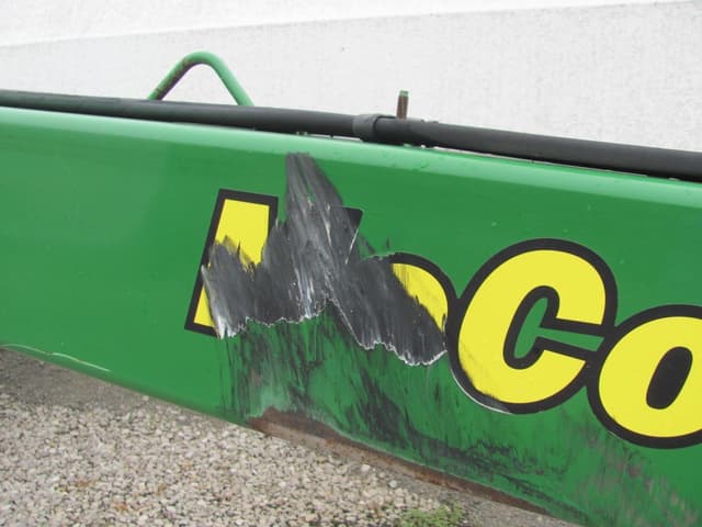 Image of John Deere 946 equipment image 2