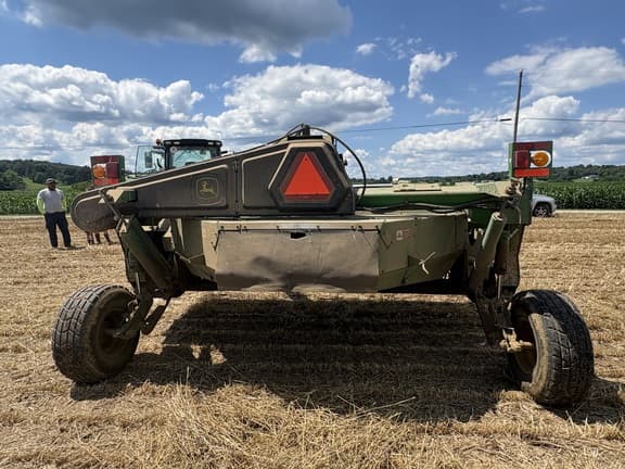 Image of John Deere 946 equipment image 4