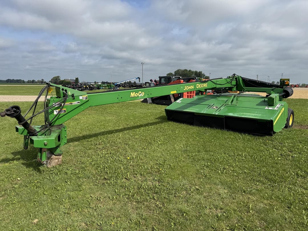 Image of John Deere 946 Primary image