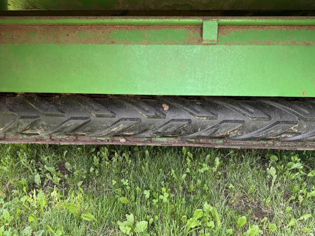 Image of John Deere 946 equipment image 4