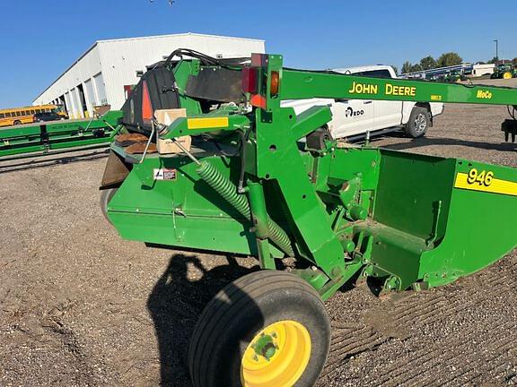 Image of John Deere 946 Image 1