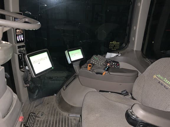 Image of John Deere 9460R equipment image 4