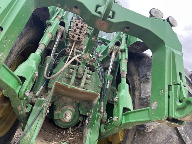 Image of John Deere 9460R equipment image 4