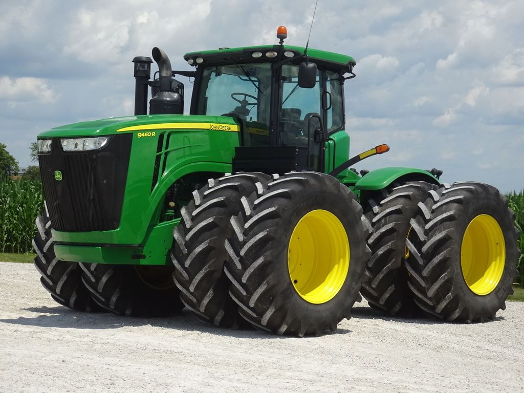 2014 John Deere 9460R Equipment Image0