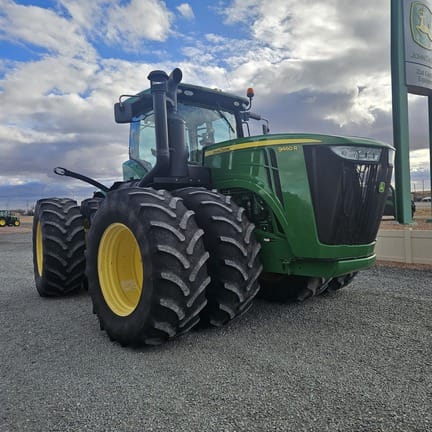 2014 John Deere 9460R Equipment Image0