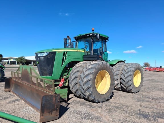 2014 John Deere 9460R Equipment Image0
