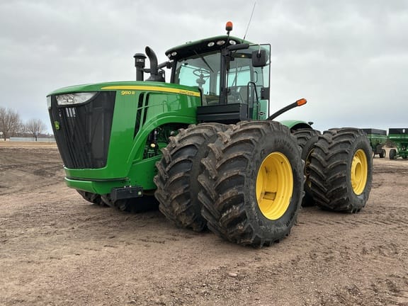 2014 John Deere 9510R Equipment Image0