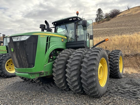 2014 John Deere 9510R Equipment Image0