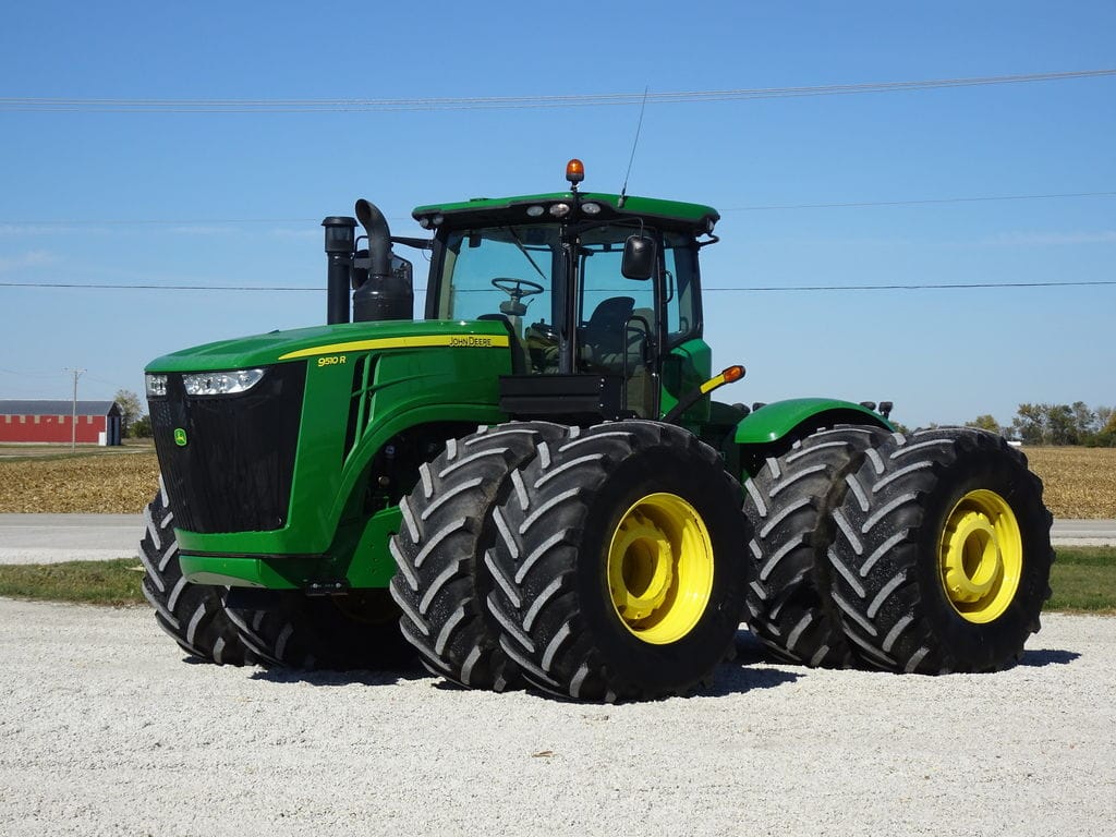 2014 John Deere 9510R Equipment Image0
