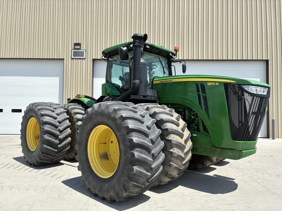 2014 John Deere 9510R Equipment Image0