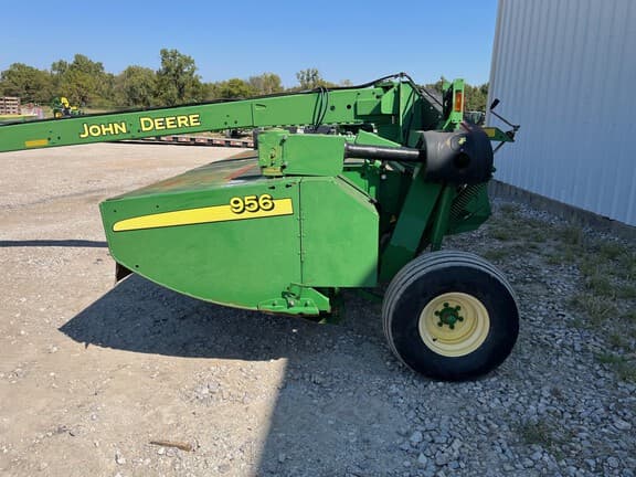 Image of John Deere 956 equipment image 3