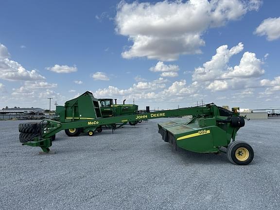 Image of John Deere 956 equipment image 1