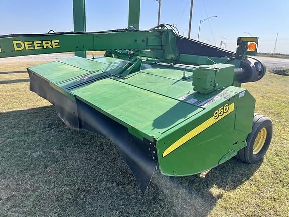 Image of John Deere 956 equipment image 1