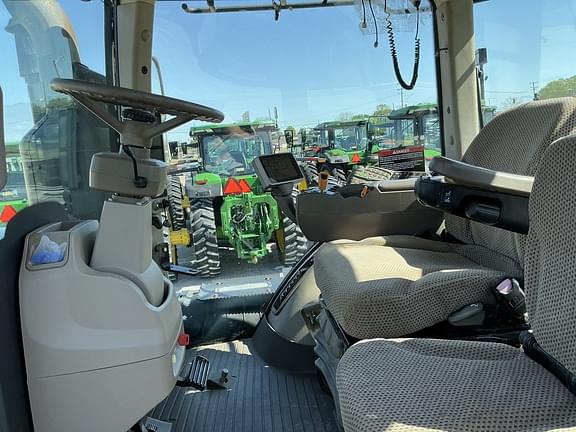 Image of John Deere 9560R equipment image 4