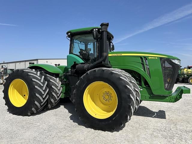 Image of John Deere 9560R equipment image 1