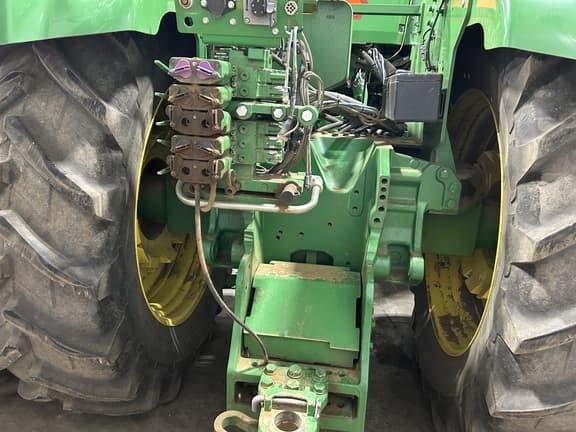 Image of John Deere 9560R equipment image 2