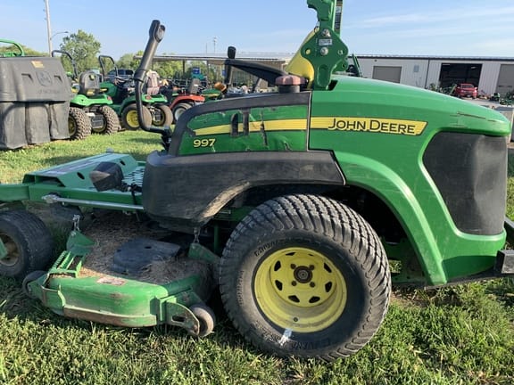 2014 John Deere 997 Image