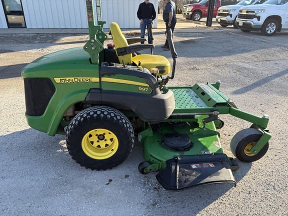 Image of John Deere 997 equipment image 1