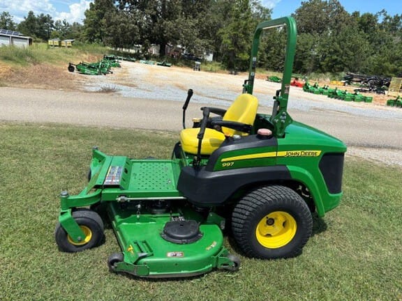 2014 John Deere 997 Equipment Image0
