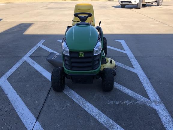 Image of John Deere D125 equipment image 2