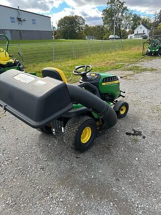 Image of John Deere D130 equipment image 3