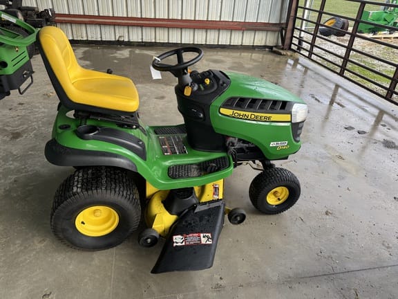 Main image John Deere D140