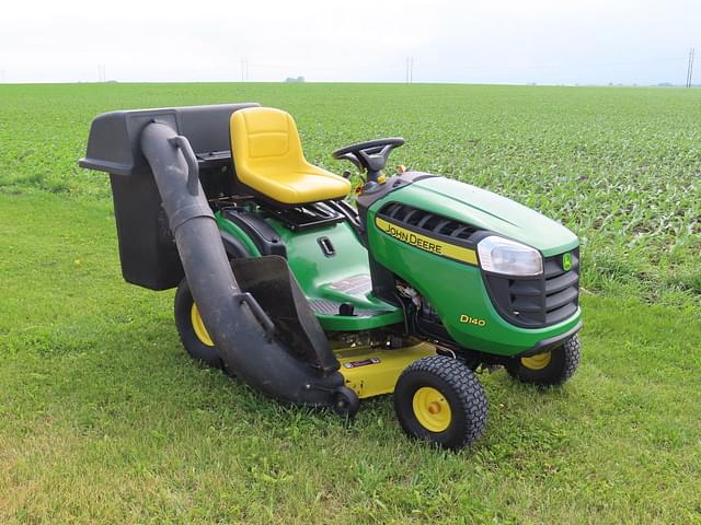 Image of John Deere D140 equipment image 2