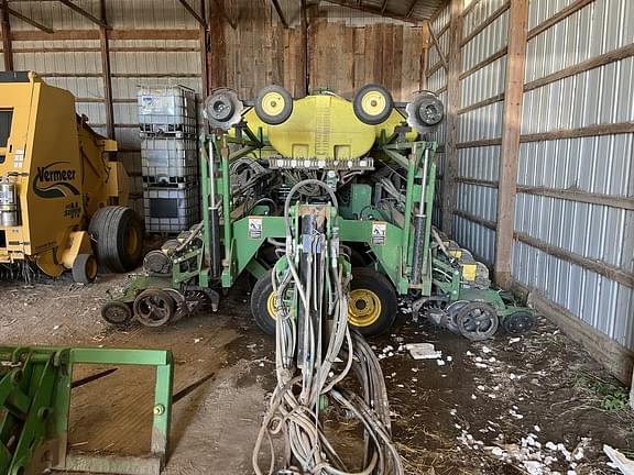 Image of John Deere DB44 equipment image 2