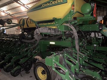 Main image John Deere DB44