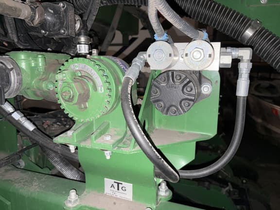 Image of John Deere DB44 equipment image 3