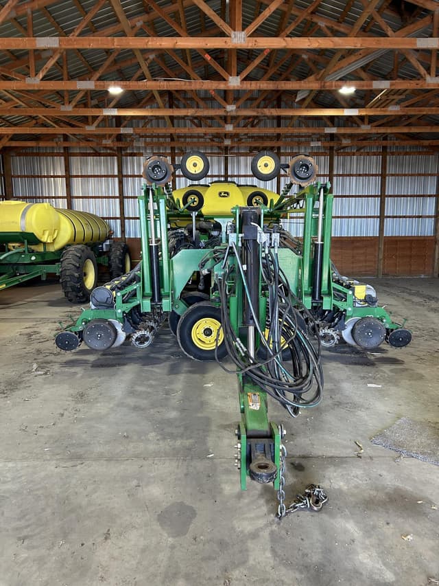 Image of John Deere DB60 equipment image 2