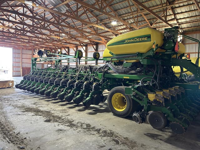 Image of John Deere DB60 equipment image 4