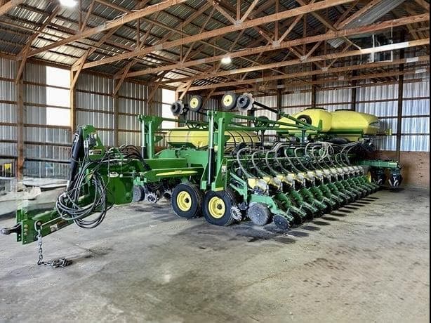 Image of John Deere DB60 Primary image