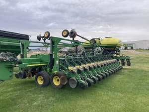 2014 John Deere DB60 Image