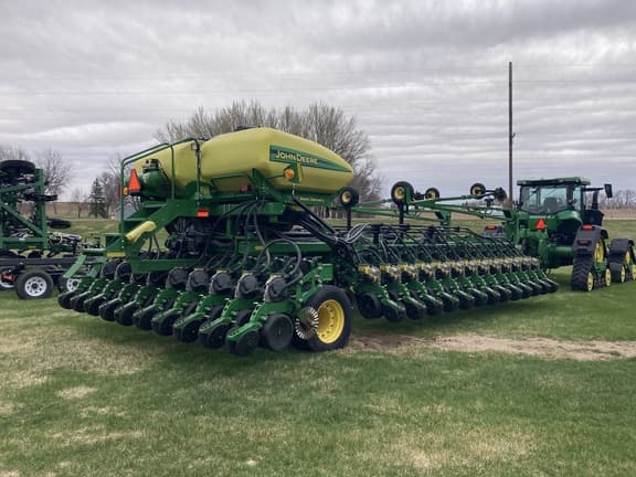 Image of John Deere DB60 equipment image 2