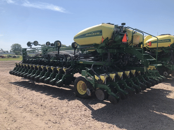 Main image John Deere DB60