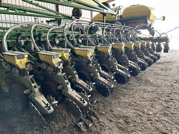 2014 John Deere DB60 Equipment Image0