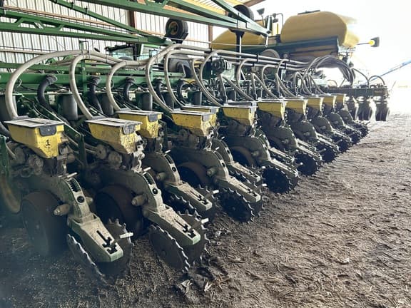 Image of John Deere DB60 Primary image