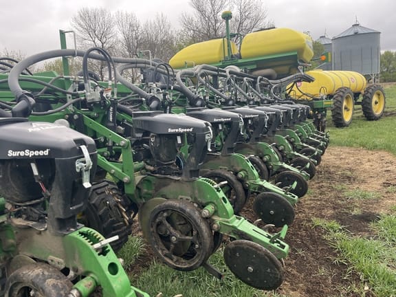 2014 John Deere DB60 Equipment Image0