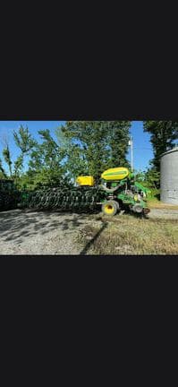Image of John Deere DB60 equipment image 1