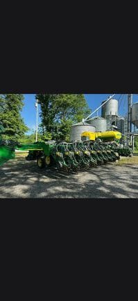 2014 John Deere DB60 Equipment Image0