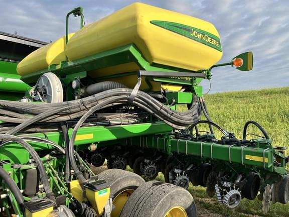 Image of John Deere DB60 equipment image 4