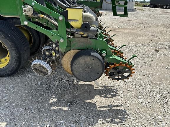 Image of John Deere DB60 equipment image 2